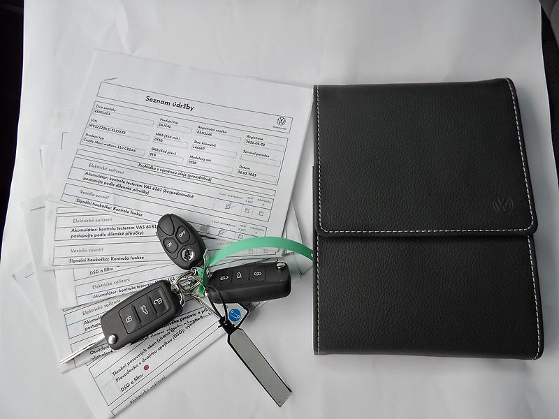 Volkswagen Caddy 2.0TDI 110kW DSG Maxi Webasto - fotka 31 z 35
