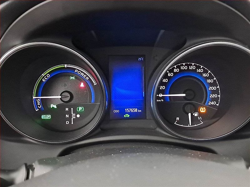 Toyota Auris (2015) Hybrid, Automat, Kůže - fotka 11 z 22