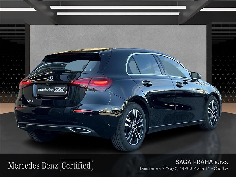 Mercedes-Benz Třídy A 180 Progressive Line - fotka 5 z 21