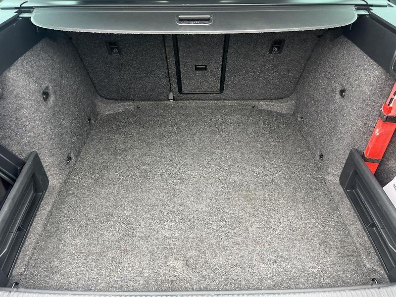 Škoda Octavia (2015) 2.0 Tdi 110 kw Xenony DSG ČR - fotka 20 z 20