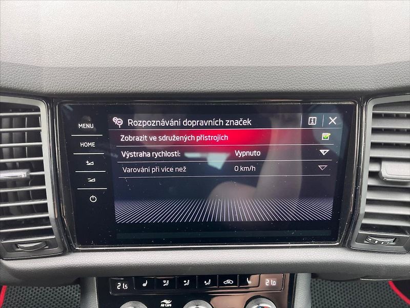 Škoda Kodiaq 2,0 BiTDI RS Challenge DSG 4x4 - fotka 35 z 39