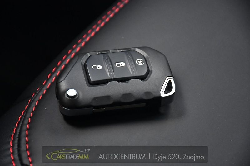 Jeep Wrangler 3.6L AWD RUBICON 4tisKM - fotka 35 z 52