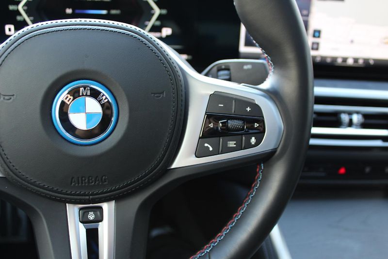 BMW i4 M50 - fotka 14 z 24