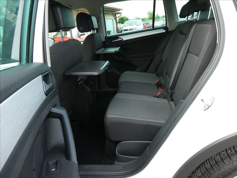 Volkswagen Tiguan 2,0 TSi 140kW DSG 4Motion,weba - fotka 24 z 52