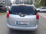 Peugeot 5008 1,6i KŮŽE, PĚKNÝ ! - náhled 9