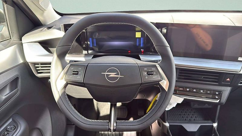 Opel Frontera (2026) Edition Hybrid 1.2 TURBO (81kW - fotka 17 z 24