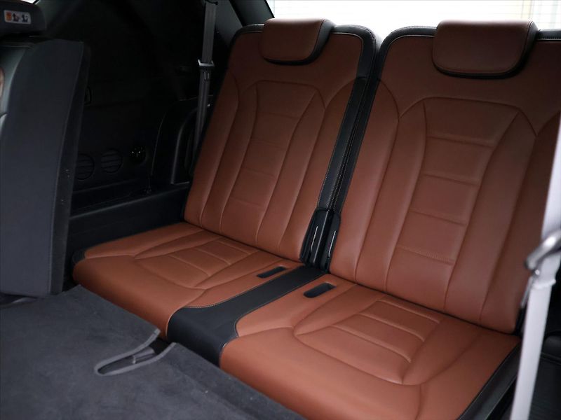 SsangYong Rexton 2,2 e-XDI 133kW Aut. Premium - fotka 16 z 41