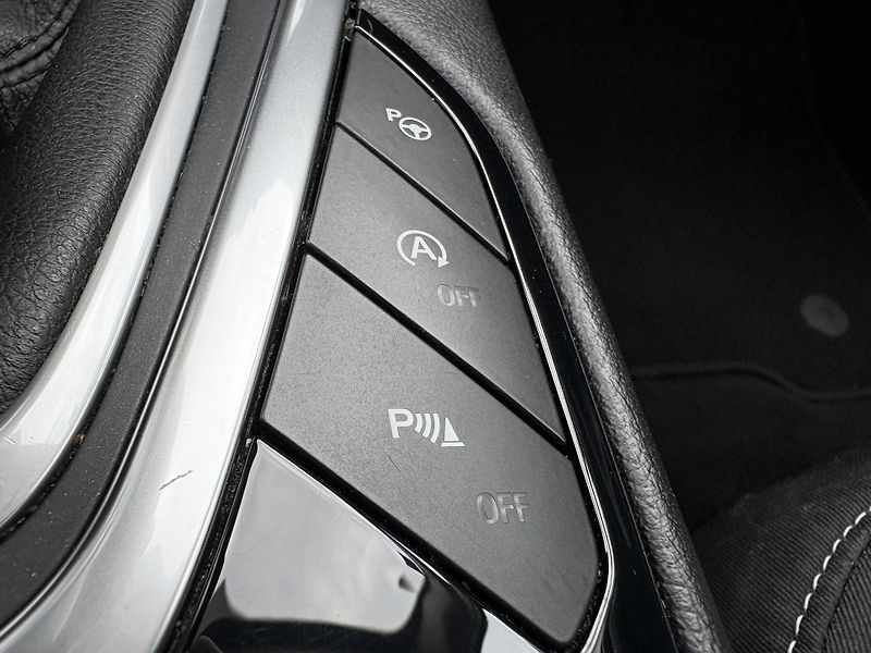 Ford Galaxy (2022) 2.0 EcoBlue  Titanium 7 míst - fotka 11 z 25