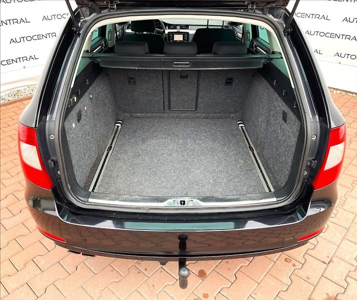 Škoda Superb 2,0 TDi,103kW,STK 6/28 - fotka 10 z 23