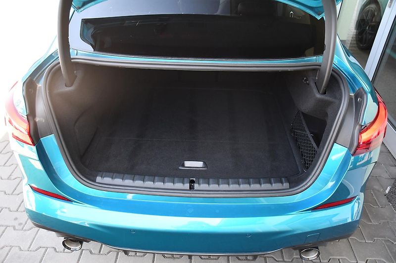 BMW Řada 2 218d M-PERFORMANCE TAŽNÉ 1M ČR - fotka 35 z 37