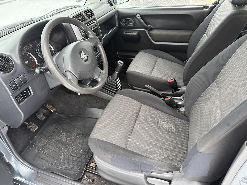 Suzuki Jimny 1,3i 4x4 TAŽNÉ - fotka 8 z 23