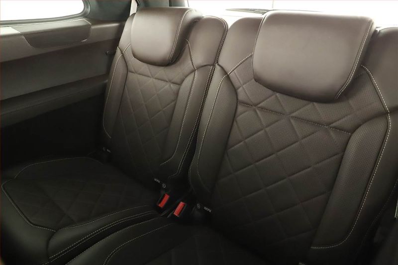 Mercedes-Benz GLS (2019) 500 4MATIC - fotka 15 z 20