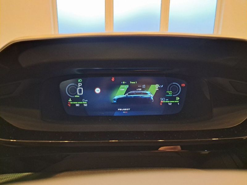 Peugeot 308 SW GT Hybrid 145 e-DCS6 - fotka 27 z 40