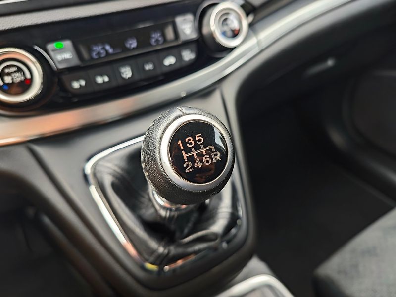 Honda CR-V (2016) 2.0 i-VTEC Elegance REZERVACE - fotka 27 z 41