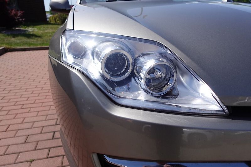 Renault Laguna 2.0 16V Expression Grandtour - fotka 22 z 22