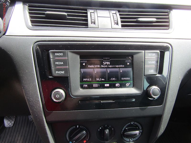 Škoda Rapid (2015) 1.4TDI, ČR, Xenon, AC, temp - fotka 21 z 23