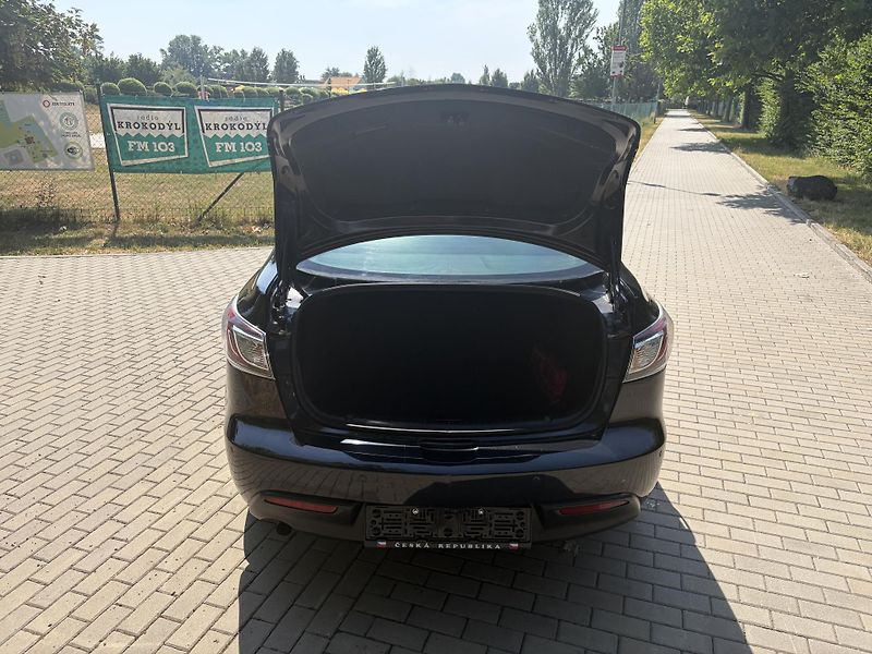 Mazda 3 1.6 High-Line - fotka 17 z 30