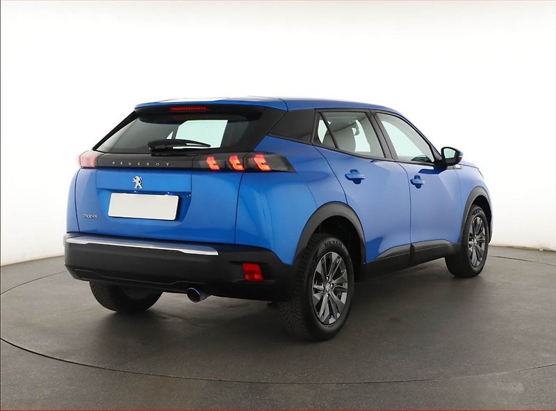 Peugeot 2008 (2021) 1.2 PureTech, Serv.kniha - fotka 5 z 17