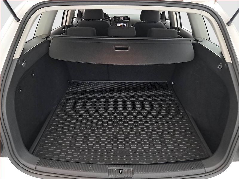 Volkswagen Golf (2010) 1.6 TDI, 4X4, Tempomat - fotka 14 z 16