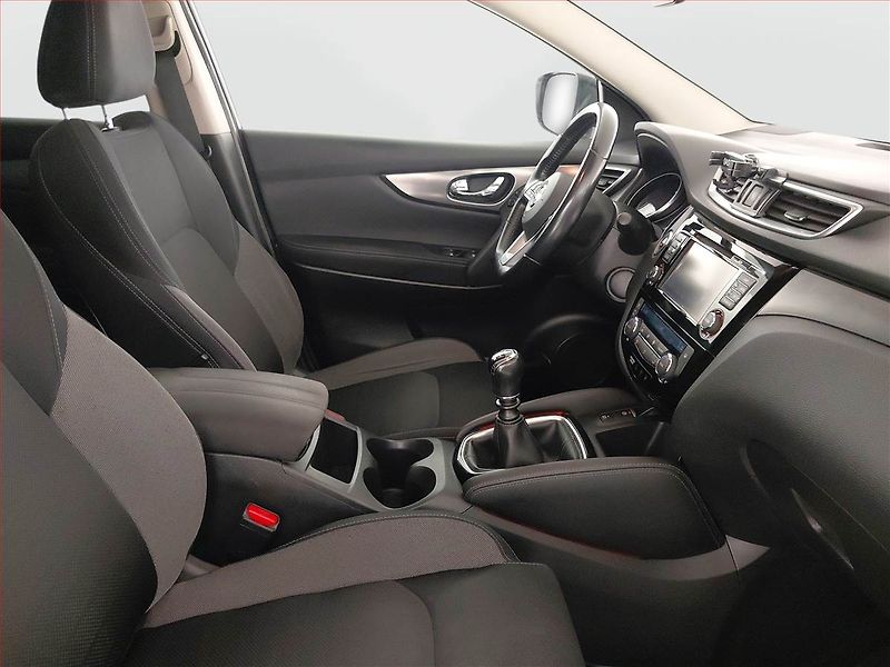 Nissan Qashqai (2017) N-Connecta 1.2 DIG-T, Navi - fotka 9 z 21