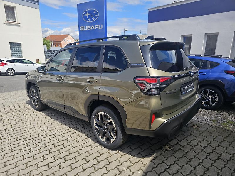 Subaru Forester (2026) Comfort MR26 -132.000 Kč - fotka 2 z 9