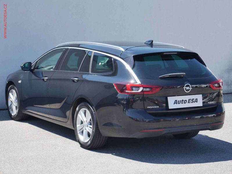 Opel Insignia (2017) 2.0DTi Sports Tourer, AT - fotka 6 z 24