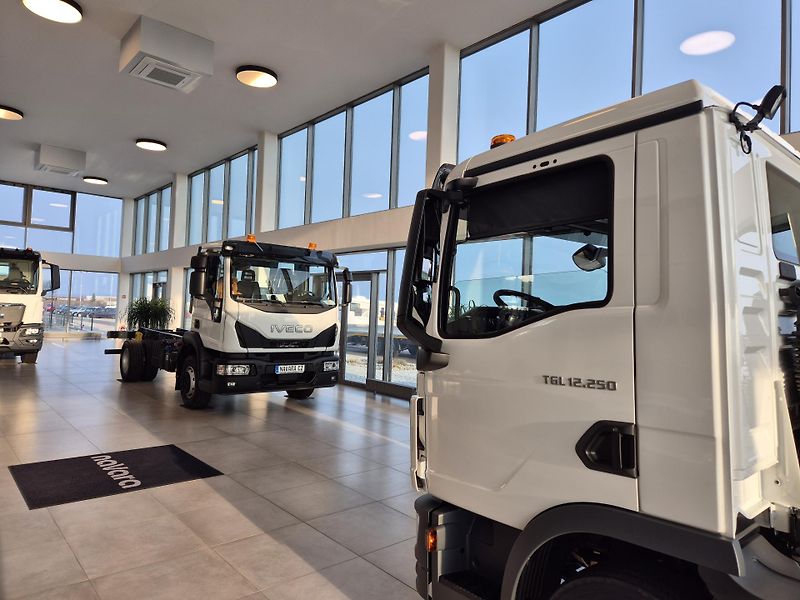 MAN TGL 12.250 NOSIČ KONTEJNERU TAŽNÉ  - fotka 16 z 23