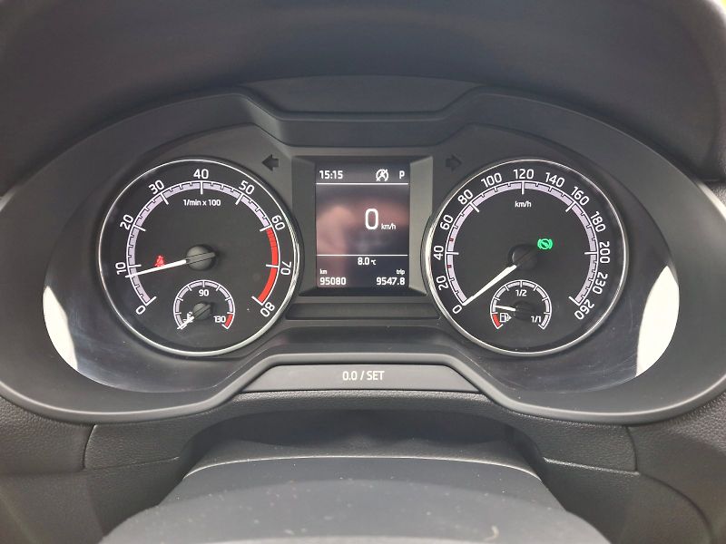 Škoda Octavia (2020) Combi Ambition DSG 1,5TSi 110k - fotka 16 z 31