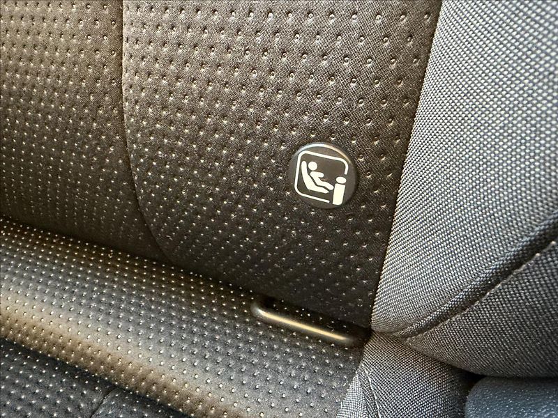Škoda Fabia 1,0 TSi DPH 60t km  Matrix LED - fotka 33 z 50
