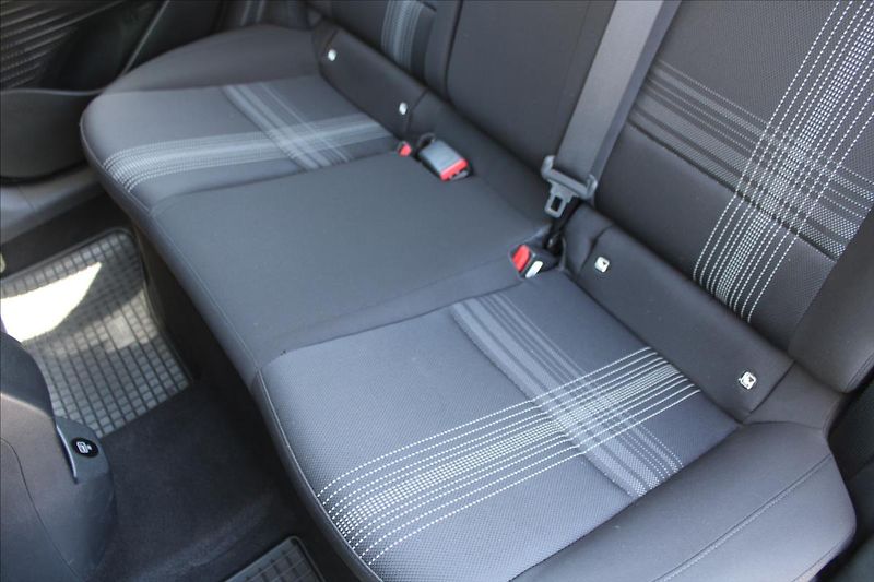 Hyundai i20 1,2 i  NOVÉ V ČR,1.MAJITEL - fotka 19 z 22