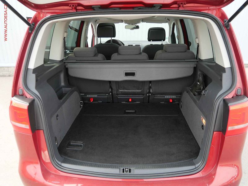 Volkswagen Touran (2014) 1.2 TSi, Life, panor, +kola - fotka 7 z 18