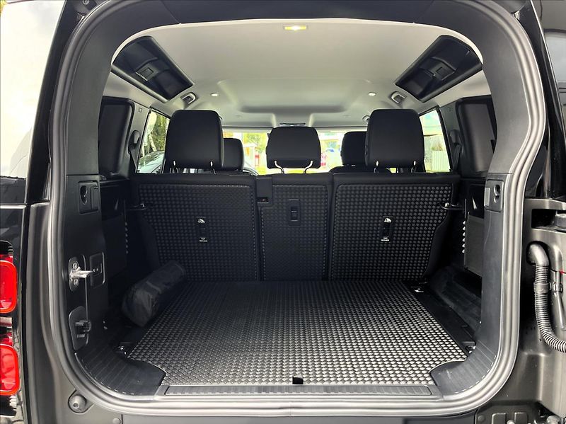 Land Rover Defender (2026) 110 D200 S - fotka 5 z 29