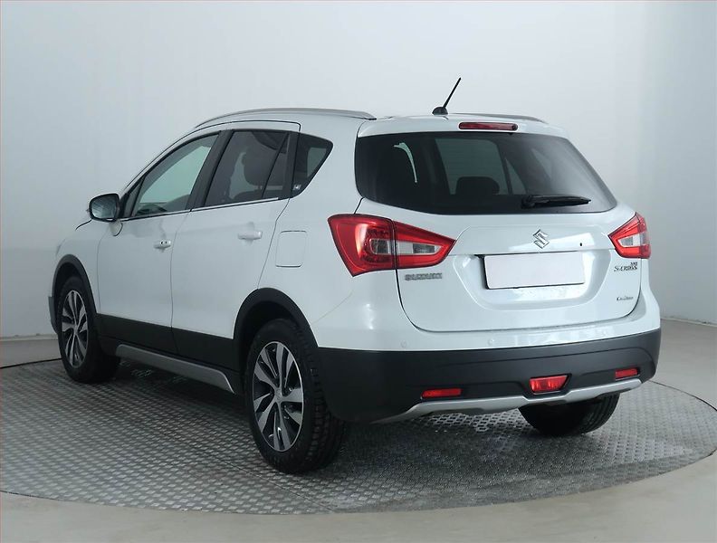 Suzuki SX4 S-Cross (2018) 1.4 BoosterJet, 4X4, ČR,1.maj - fotka 4 z 17
