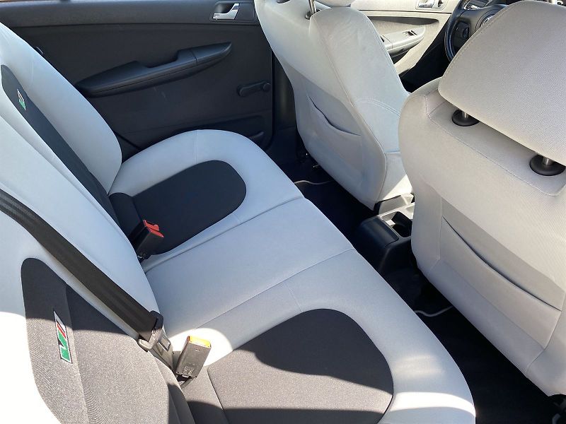 Škoda Fabia (2006) 1.9 TDI RS - fotka 9 z 24
