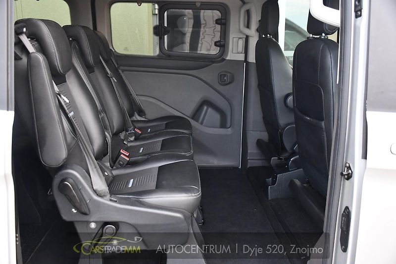 Ford Tourneo Custom 2.0EcoBlue 8MÍST ACTIVE ZÁRUKA - fotka 18 z 50