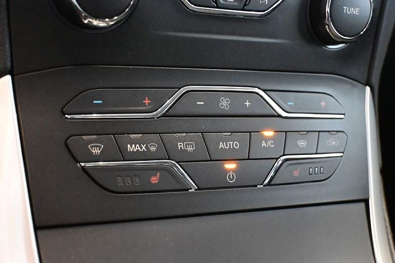 Ford S-MAX (2022) 2.0 140 KW LED ACC Tažné Kamer - fotka 19 z 36