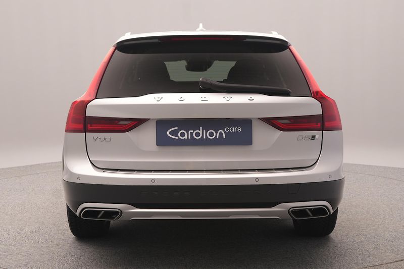 Volvo V90 CC D5 AWD PRO POLESTAR CZ  - fotka 9 z 47