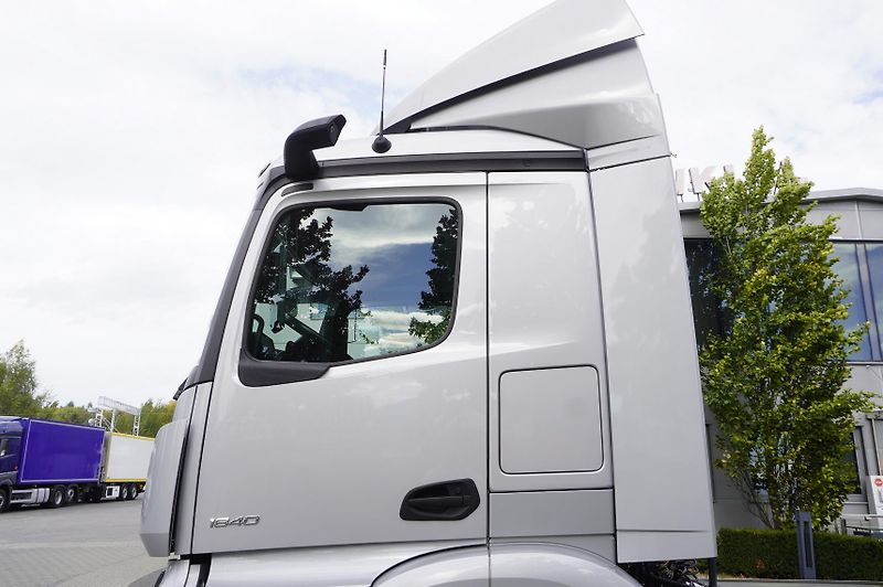 Mercedes-Benz Actros (2022) 1840 MP5 tractor unit / 2022 - fotka 14 z 24