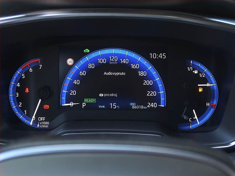 Toyota Corolla (2020) Style 1.8 Hybrid, Automat - fotka 11 z 18