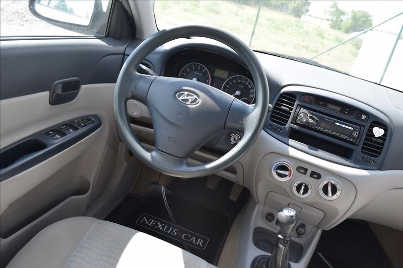 Hyundai Accent 1,4 i 71KW NOVÁ STK KLIMA - fotka 28 z 39