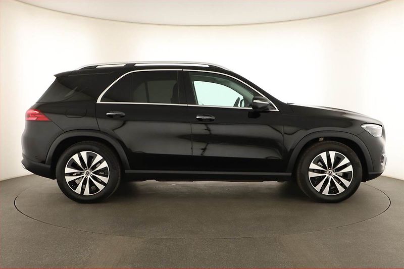 Mercedes-Benz GLE (2025) 300 d, Advanced Plus - fotka 6 z 20