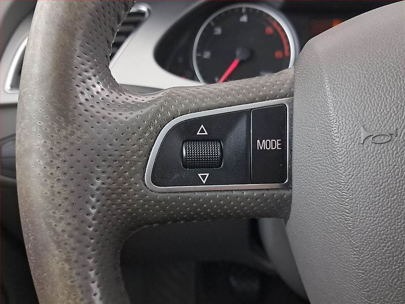 Audi A4 (2008) 3.0 TDI , 4X4, Xenony - fotka 14 z 16