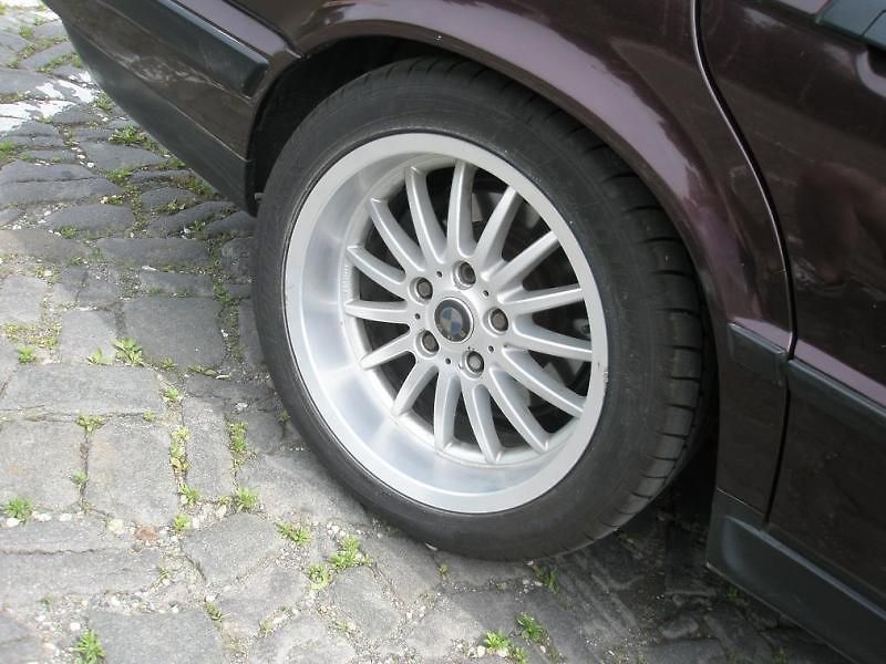 ZKUŠENOSTI UŽIVATELE: BMW 525i 