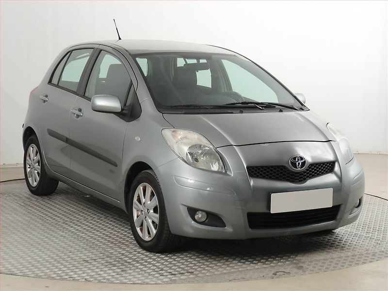 Toyota Yaris (2009) 1.33 Dual VVT-i, Serv.kniha - fotografie inzerátu