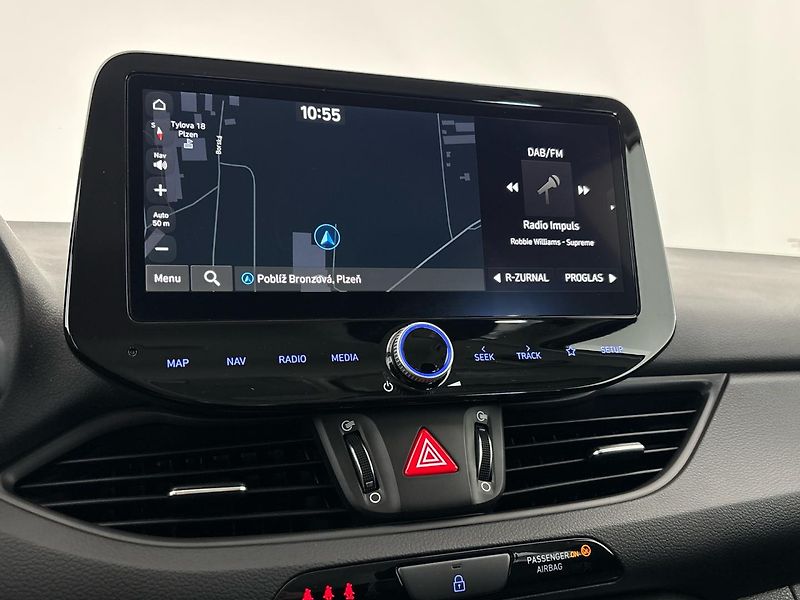 Hyundai i30 Smart DCT - fotka 24 z 26