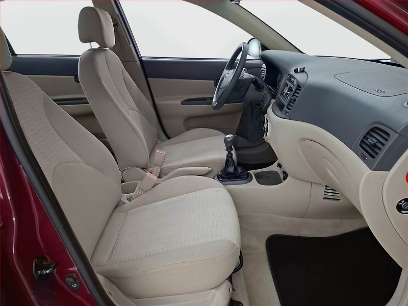 Hyundai Accent (2008) 1.4i, po STK, servisované - fotka 9 z 15