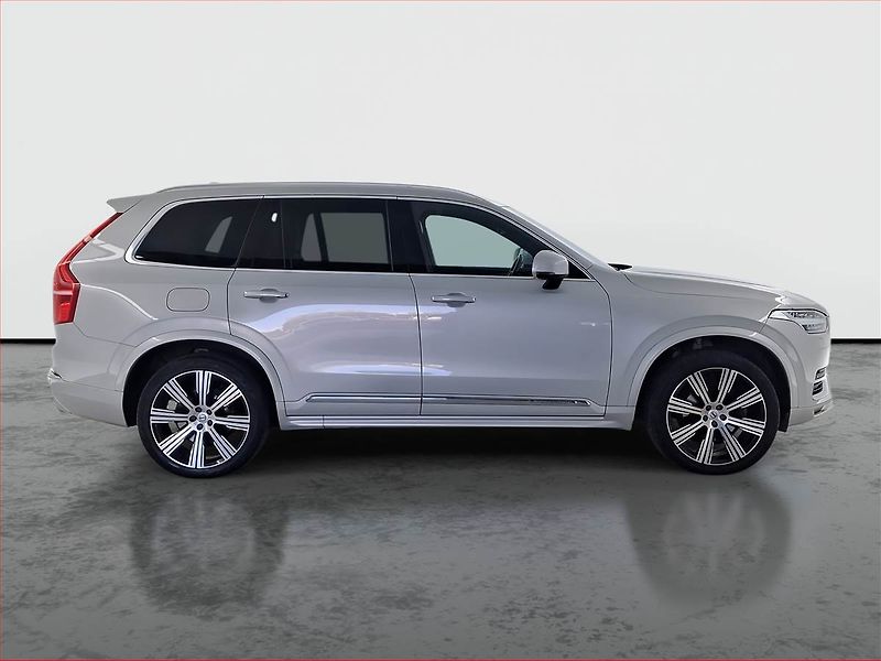 Volvo XC90 (2020) D5 AWD - fotka 6 z 27