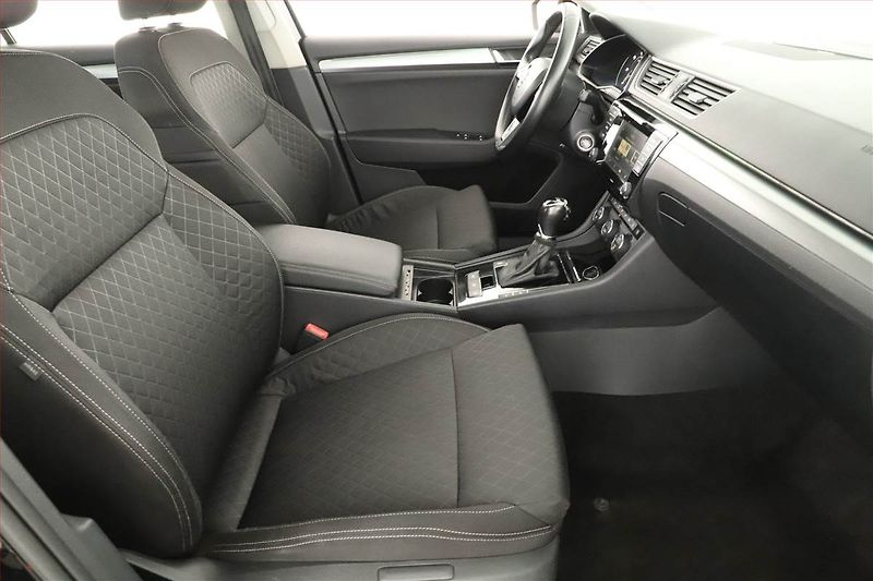 Škoda Superb (2015) Style 2.0 TDI, Automat - fotka 7 z 17