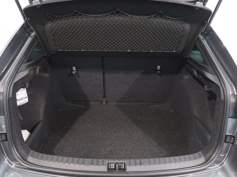 Škoda Scala (2025) MONTE CARLO 1.5TSI 110KW DSG Z - fotka 39 z 40