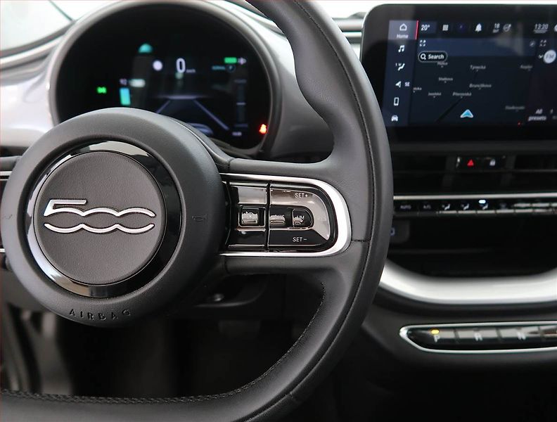 Fiat 500e (2022) 42 kWh, SoH 100%, Automat - fotka 19 z 25